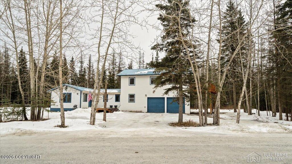 3805 S Juanita Way, Palmer, AK 99645
