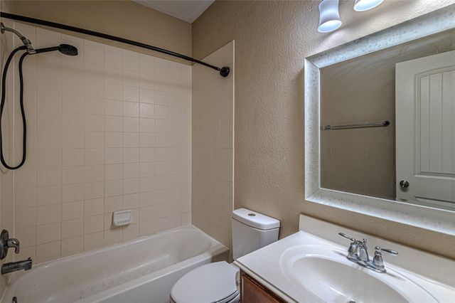 8619 Debbie Terrace Drive, Cypress, TX 77433