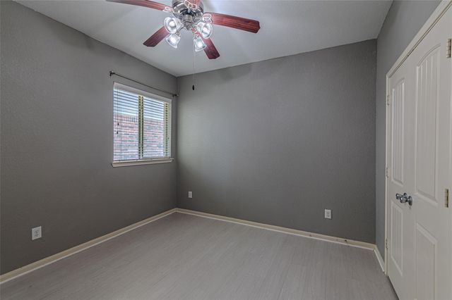 8619 Debbie Terrace Drive, Cypress, TX 77433