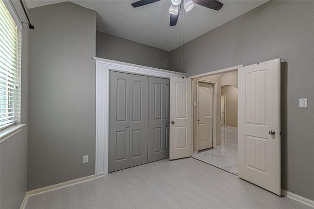 8619 Debbie Terrace Drive, Cypress, TX 77433