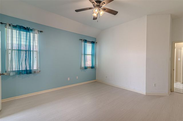 8619 Debbie Terrace Drive, Cypress, TX 77433