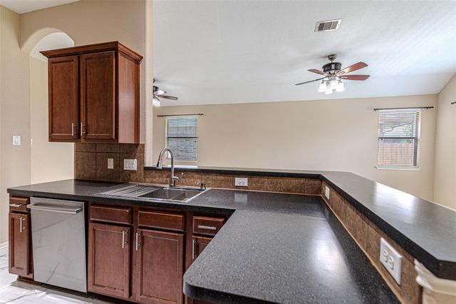 8619 Debbie Terrace Drive, Cypress, TX 77433