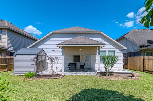 8619 Debbie Terrace Drive, Cypress, TX 77433