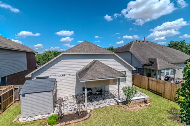 8619 Debbie Terrace Drive, Cypress, TX 77433
