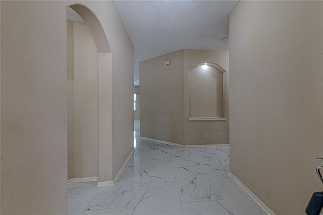 8619 Debbie Terrace Drive, Cypress, TX 77433