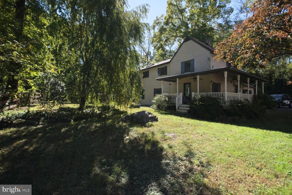 1915 OLD BETHLEHEM PIKE, SELLERSVILLE, PA 18960 — photo 2