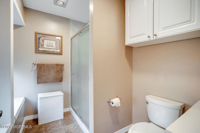 11 Bedfordshire Drive, Monroe, NJ 08831