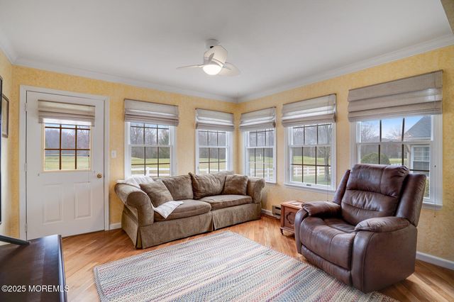 11 Bedfordshire Drive, Monroe, NJ 08831