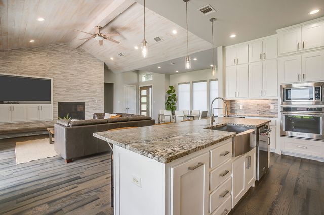 323 Stone Mountain Road, Cresson, TX 76035