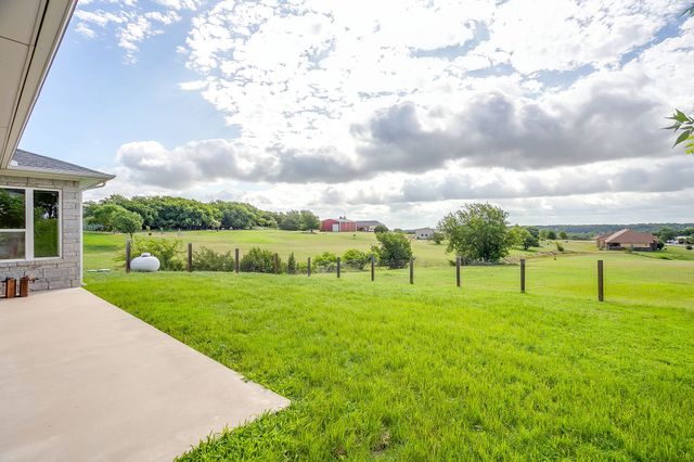323 Stone Mountain Road, Cresson, TX 76035