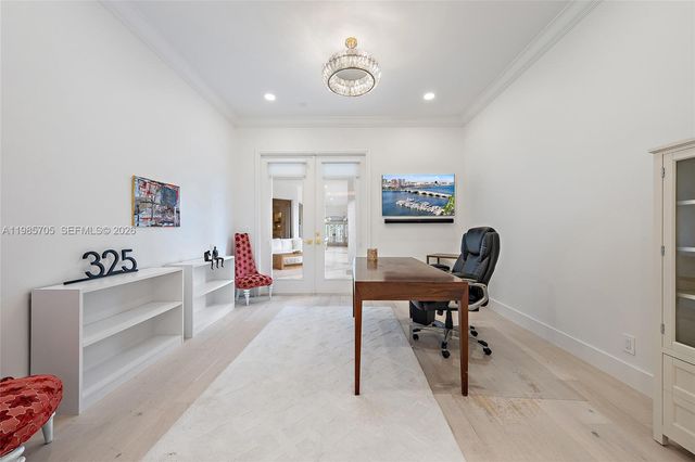 325 Eagle Dr, Jupiter, FL 33477