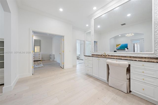 325 Eagle Dr, Jupiter, FL 33477