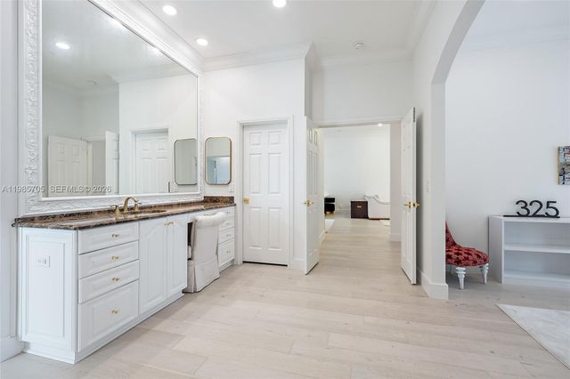 325 Eagle Dr, Jupiter, FL 33477