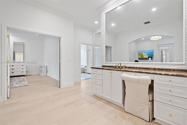 325 Eagle Dr, Jupiter, FL 33477