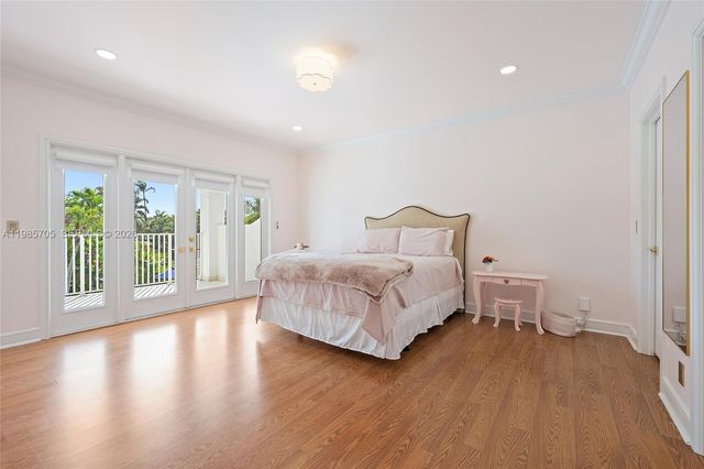 325 Eagle Dr, Jupiter, FL 33477