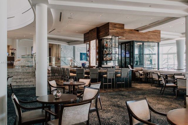 325 Eagle Dr, Jupiter, FL 33477