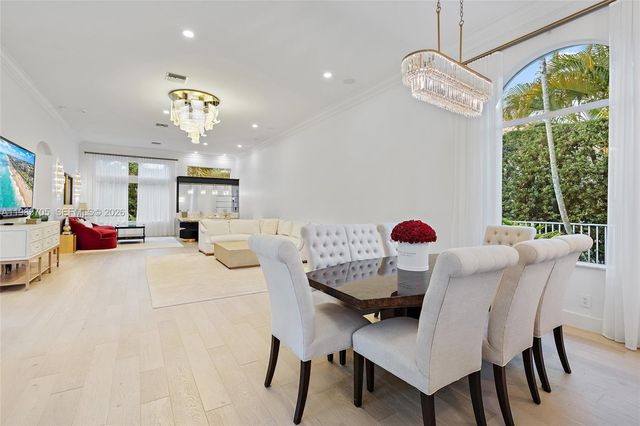 325 Eagle Dr, Jupiter, FL 33477