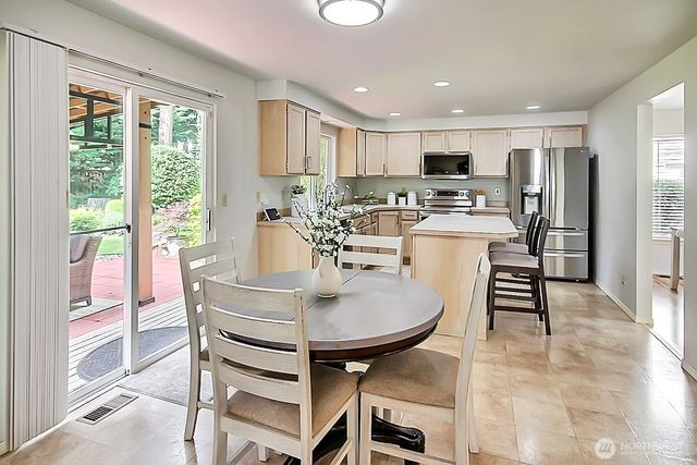25780 174th Place SE, Covington, WA 98042