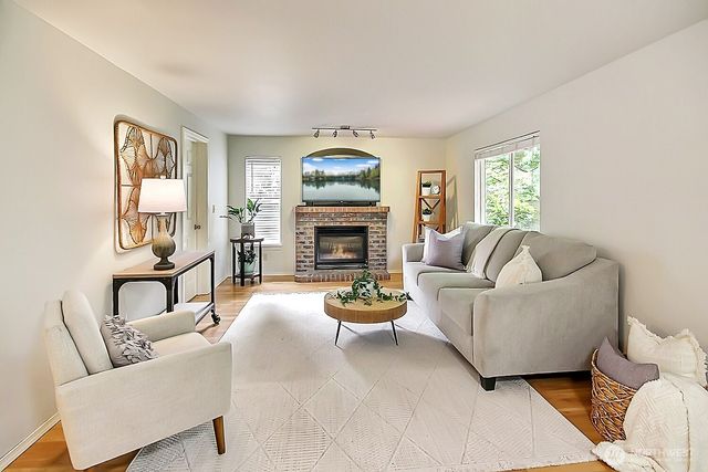 25780 174th Place SE, Covington, WA 98042