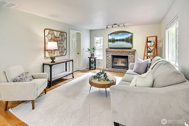 25780 174th Place SE, Covington, WA 98042