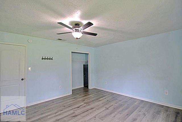 1062 Kelly Drive, Hinesville, GA 31313