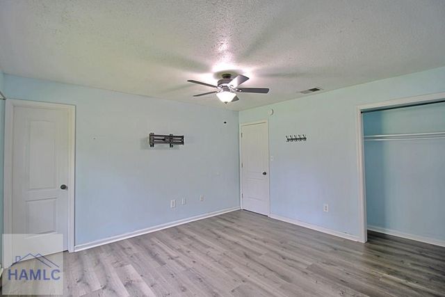 1062 Kelly Drive, Hinesville, GA 31313
