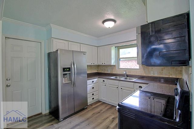 1062 Kelly Drive, Hinesville, GA 31313