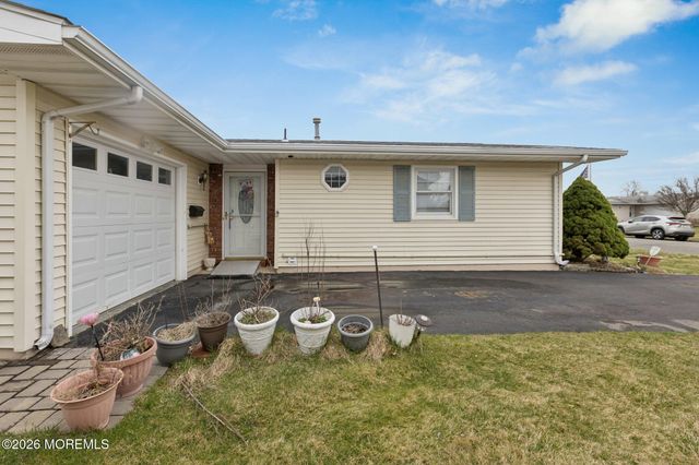 120 Whittier Road, Brick, NJ 08724