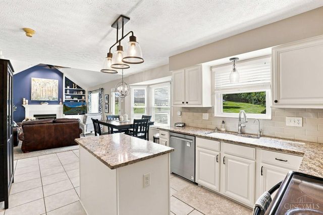 8843 Steeplechase Way, West Chester, OH 45069