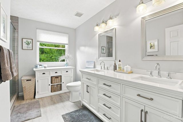 8843 Steeplechase Way, West Chester, OH 45069
