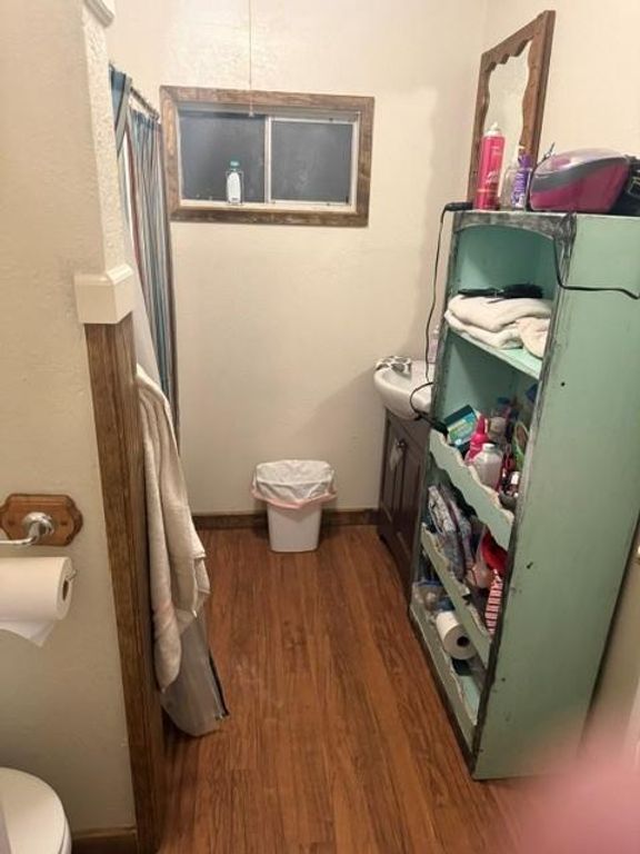 Image 7 of property listing at 561 S I Street, Tulare, CA 93274