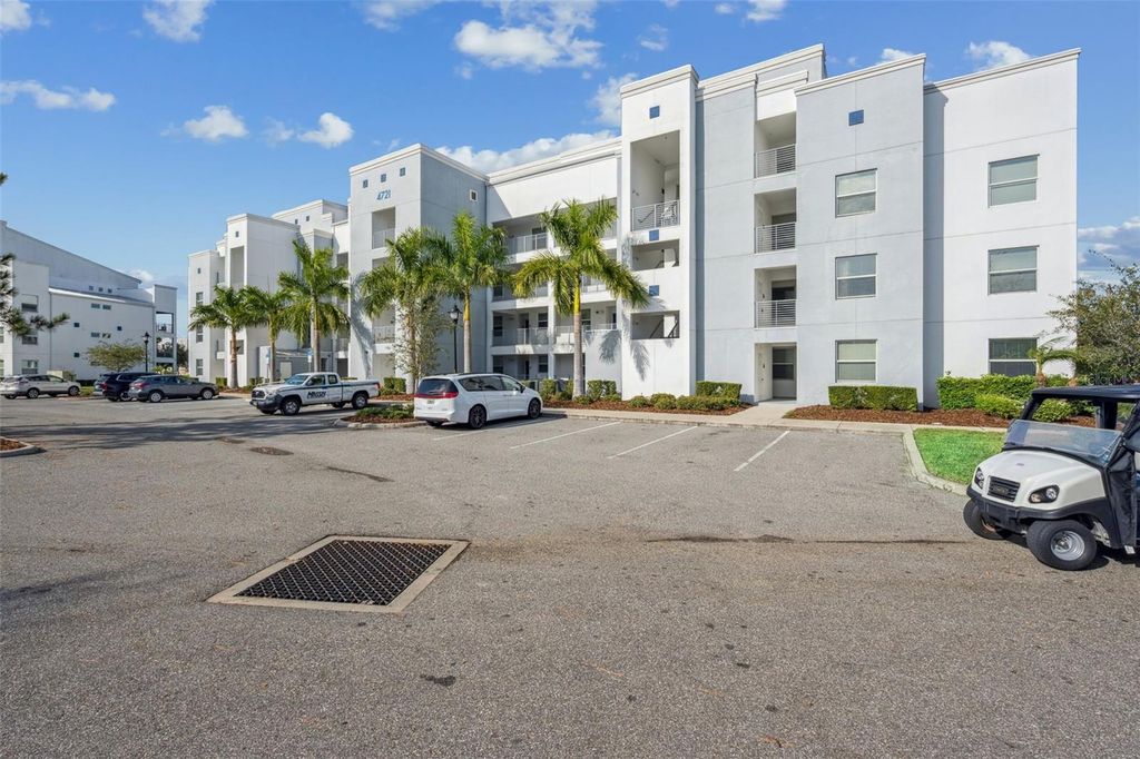 4721 CLOCK TOWER DRIVE 107, Kissimmee, FL 34746
