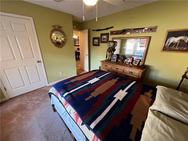7159 Woodridge Lane, Union City, GA 30291