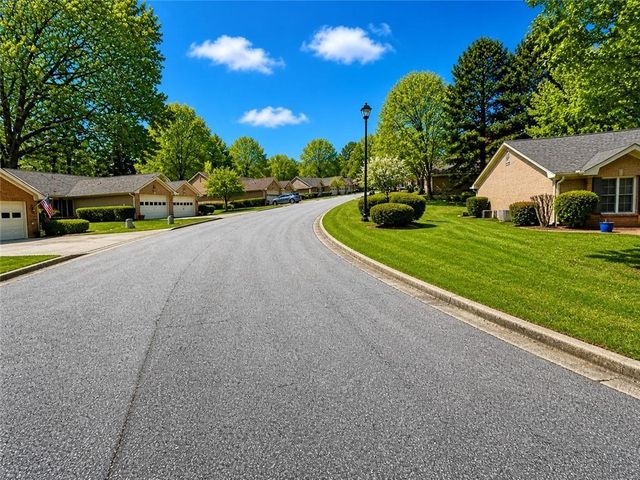 7159 Woodridge Lane, Union City, GA 30291