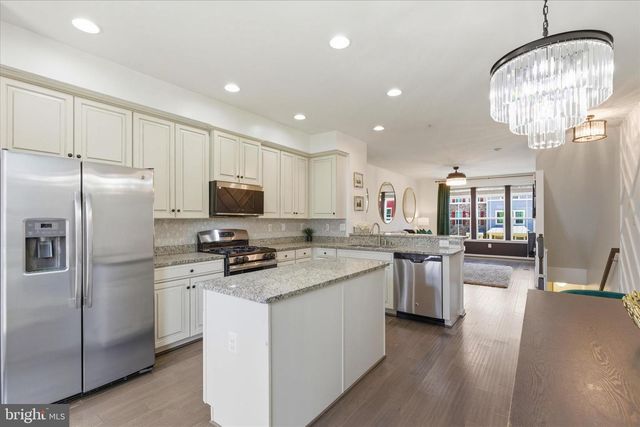 621 RAVENWOOD DR, Glen Burnie, MD 21060
