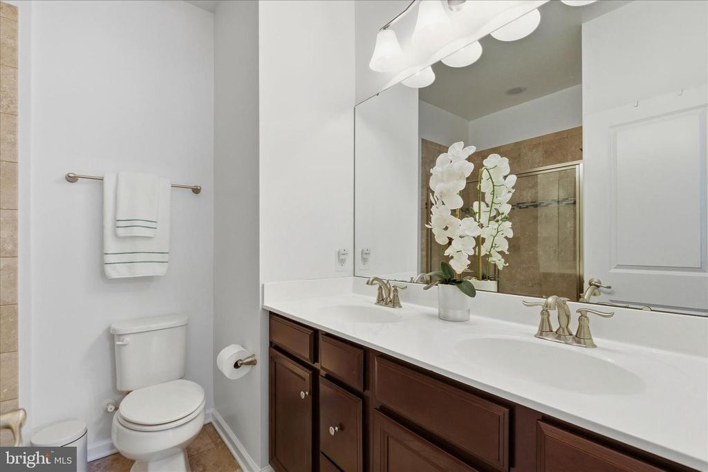 Image 30 of property listing at 621 RAVENWOOD DR, Glen Burnie, MD 21060
