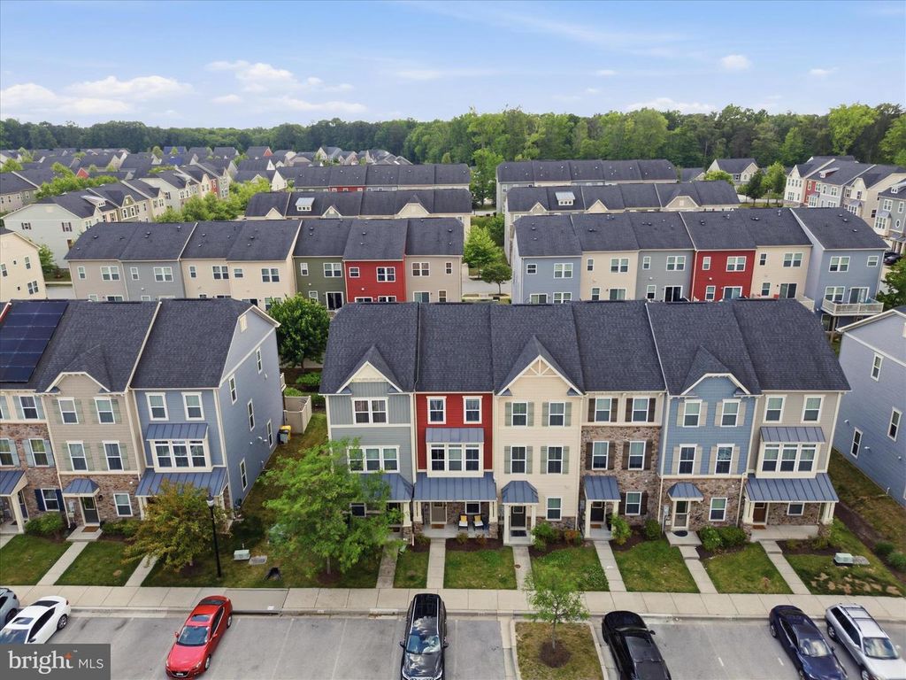 Image 35 of property listing at 621 RAVENWOOD DR, Glen Burnie, MD 21060