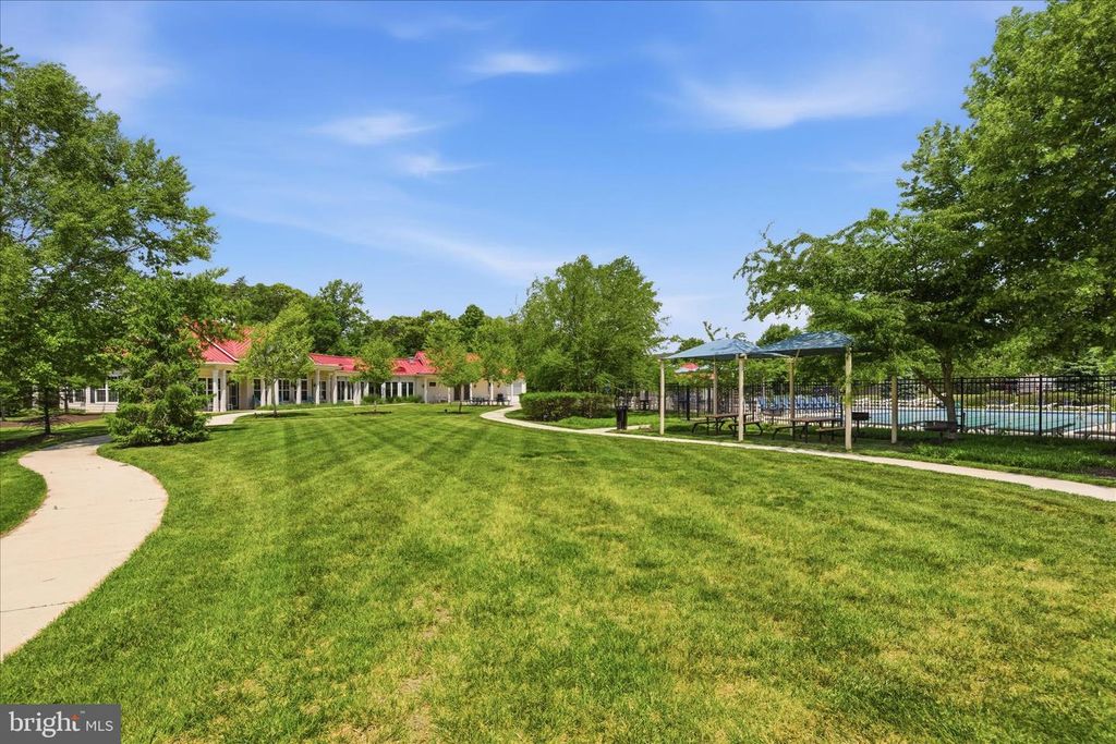 Image 44 of property listing at 621 RAVENWOOD DR, Glen Burnie, MD 21060