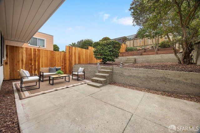 1658 34th Avenue, San Francisco, CA 94122