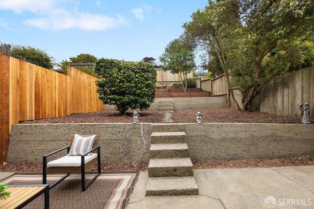 1658 34th Avenue, San Francisco, CA 94122