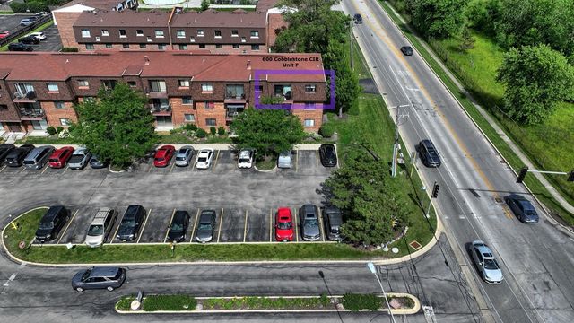 600 Cobblestone Circle F, Glenview, IL 60025