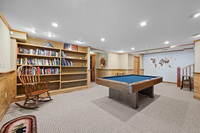 N71W31034 Lower Club CIRCLE W, Hartland, WI 53029