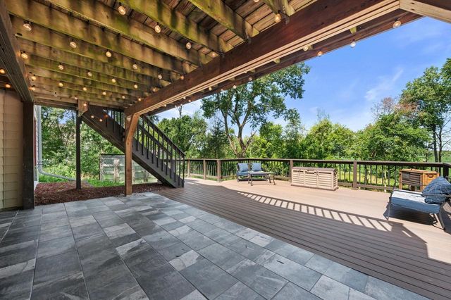 N71W31034 Lower Club CIRCLE W, Hartland, WI 53029