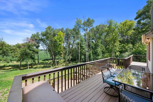 N71W31034 Lower Club CIRCLE W, Hartland, WI 53029