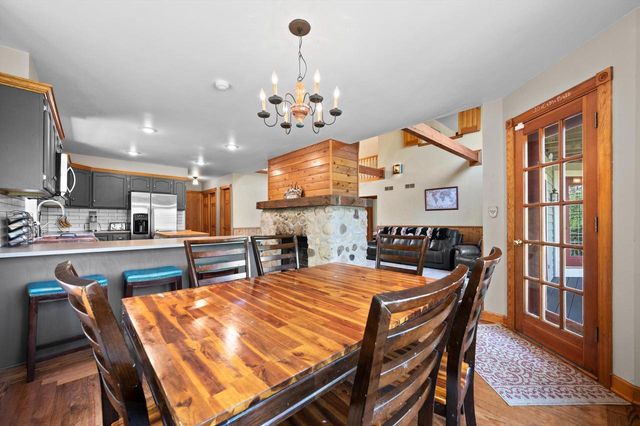 N71W31034 Lower Club CIRCLE W, Hartland, WI 53029