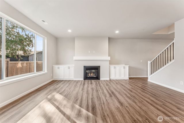 27010 30th Place S #34, Kent, WA 98032