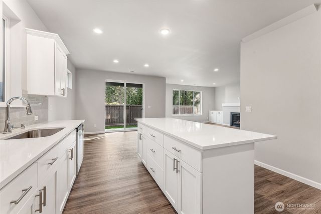 27010 30th Place S #34, Kent, WA 98032
