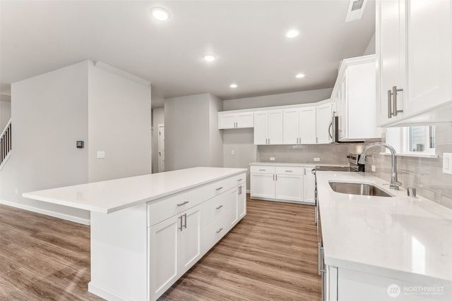 27010 30th Place S #34, Kent, WA 98032