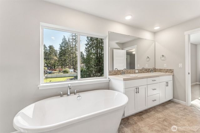 27010 30th Place S #34, Kent, WA 98032