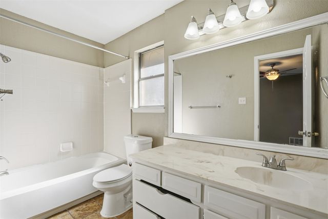 3906 Cedarwood Court, Arlington, TX 76017